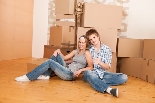 Different box sizes for packing and boxes in Roehampton