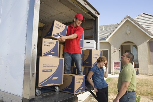 Accessible Roehampton moving service page with clear headings and readable layout
