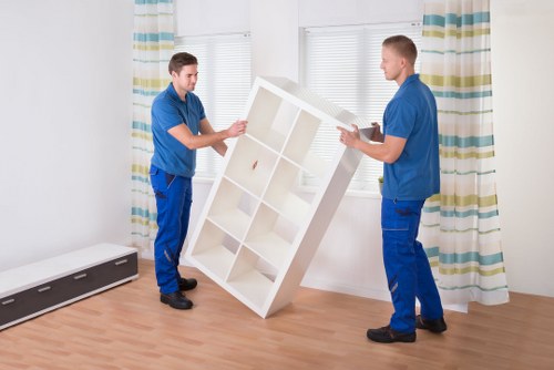 Furniture pick-up and single-item transport service